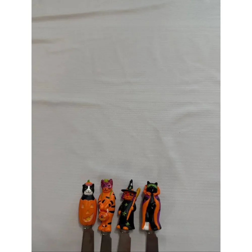 Supreme Housewares 4-piece Halloween spooky cheese spreader set